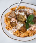 Pikante Gemüsebällchen mit Auberginen (glutenfrei)